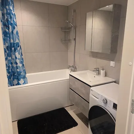 Spacious And Cozy In Tartu